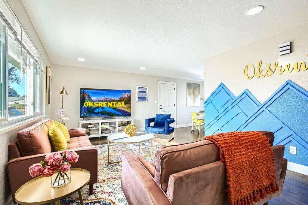 King Beds, Firepit, Hot Tub, Near Down Town, Games Holiday home Denver